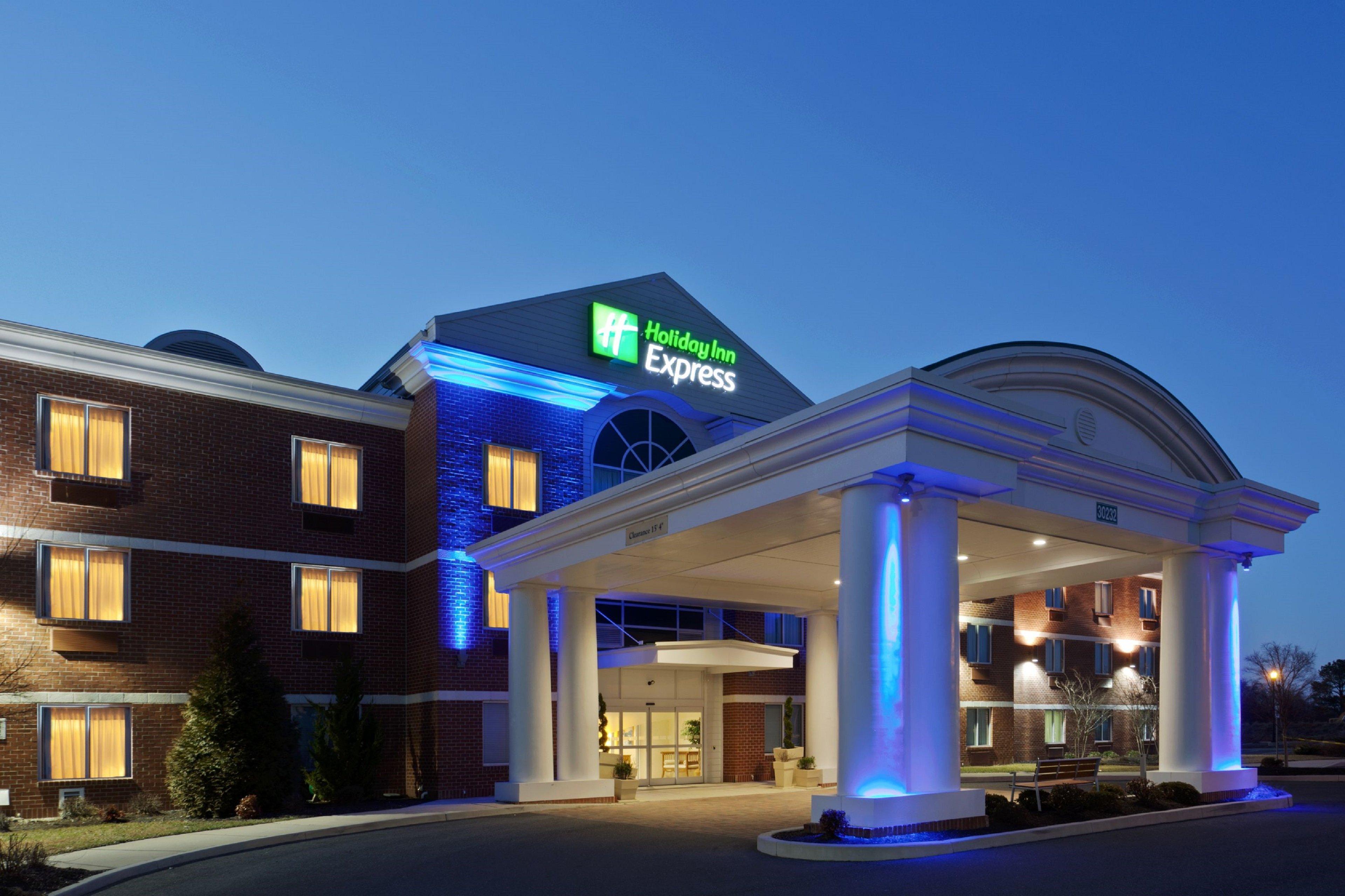Holiday Inn Express Hotel & Suites Salisbury - Delmar By Ihg Екстериор снимка