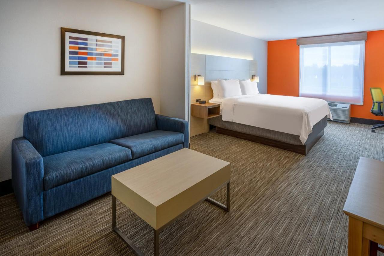 Holiday Inn Express Hotel & Suites Salisbury - Delmar By Ihg Екстериор снимка