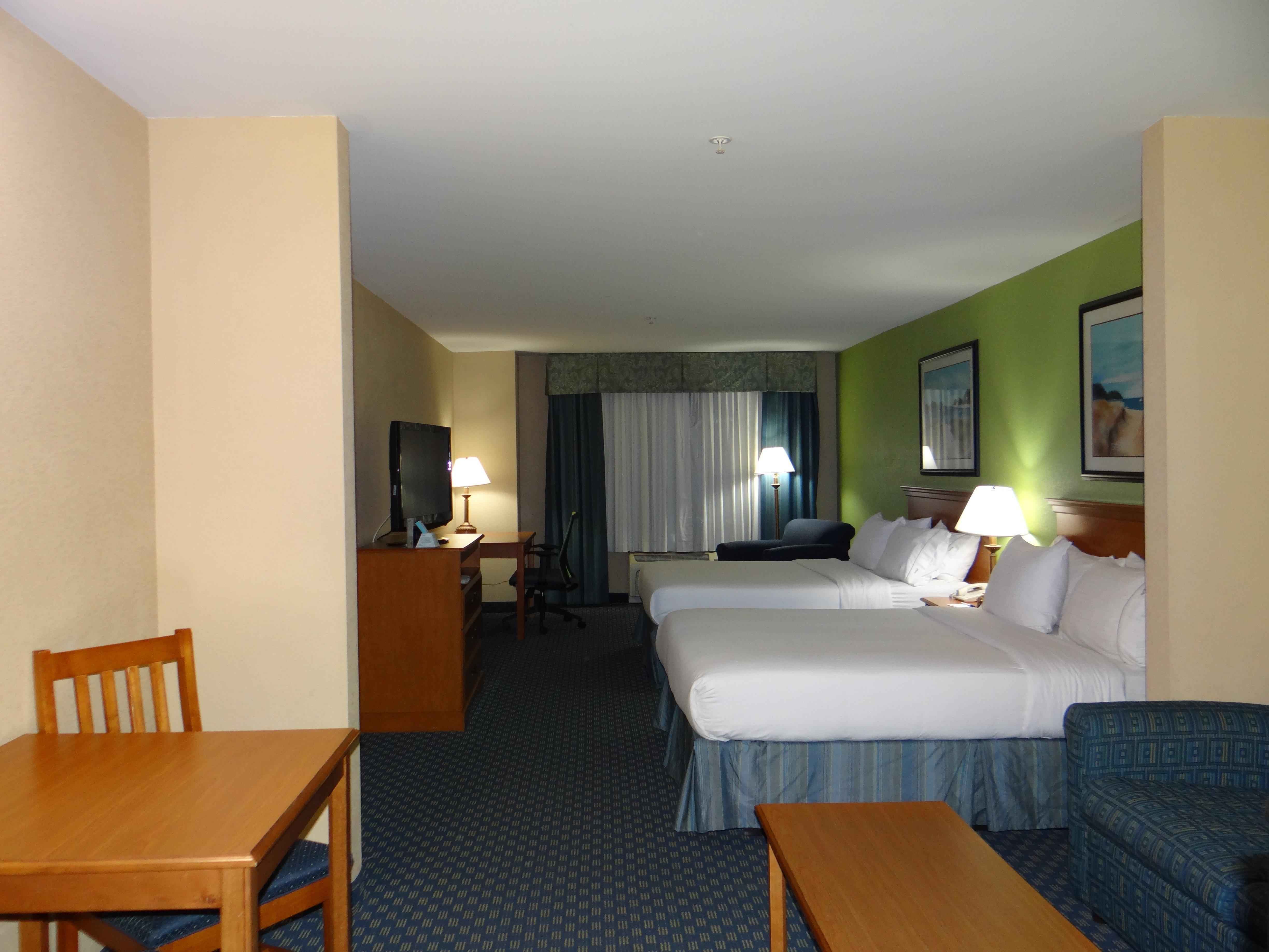 Holiday Inn Express Hotel & Suites Salisbury - Delmar By Ihg Екстериор снимка