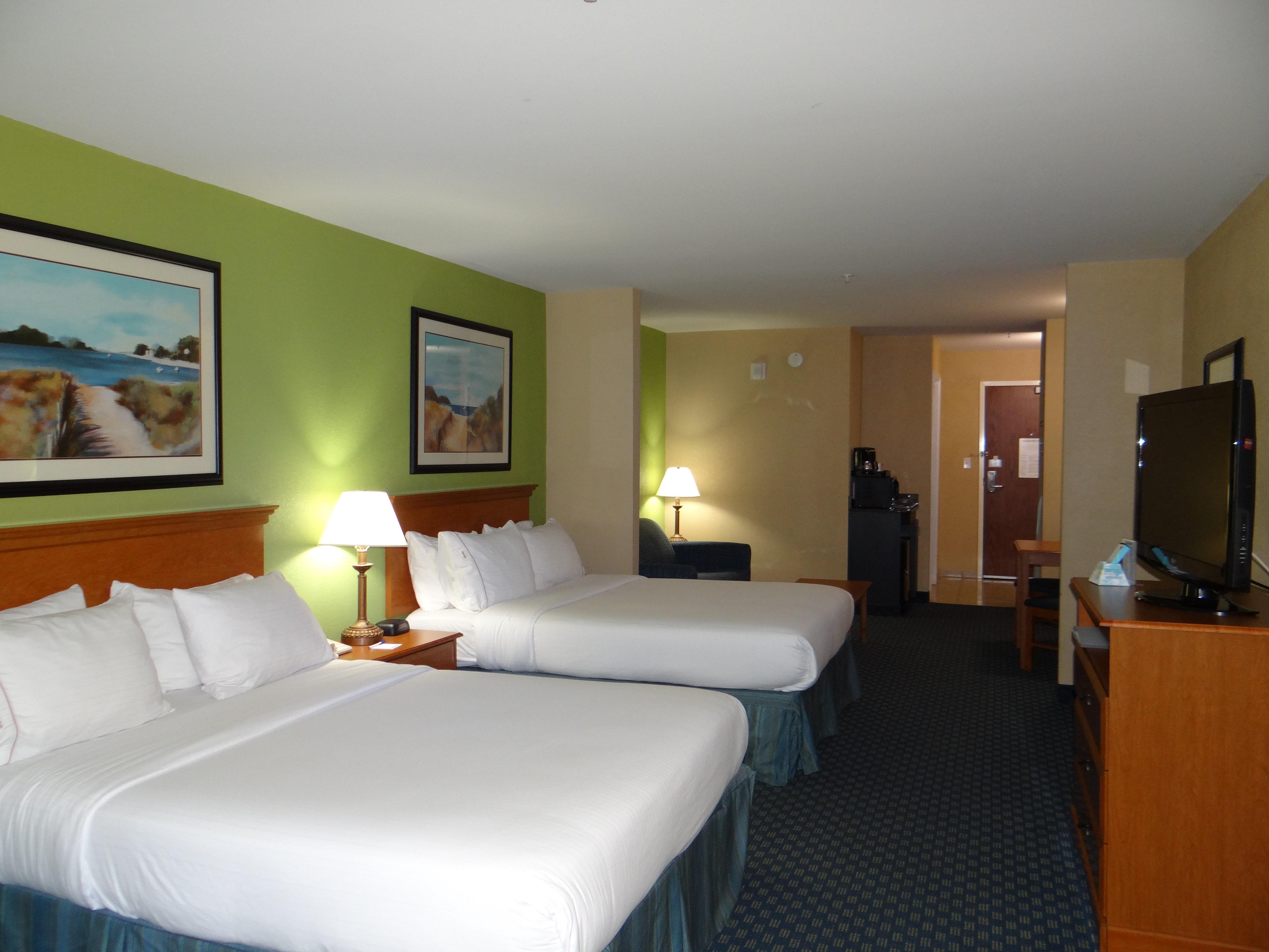 Holiday Inn Express Hotel & Suites Salisbury - Delmar By Ihg Екстериор снимка
