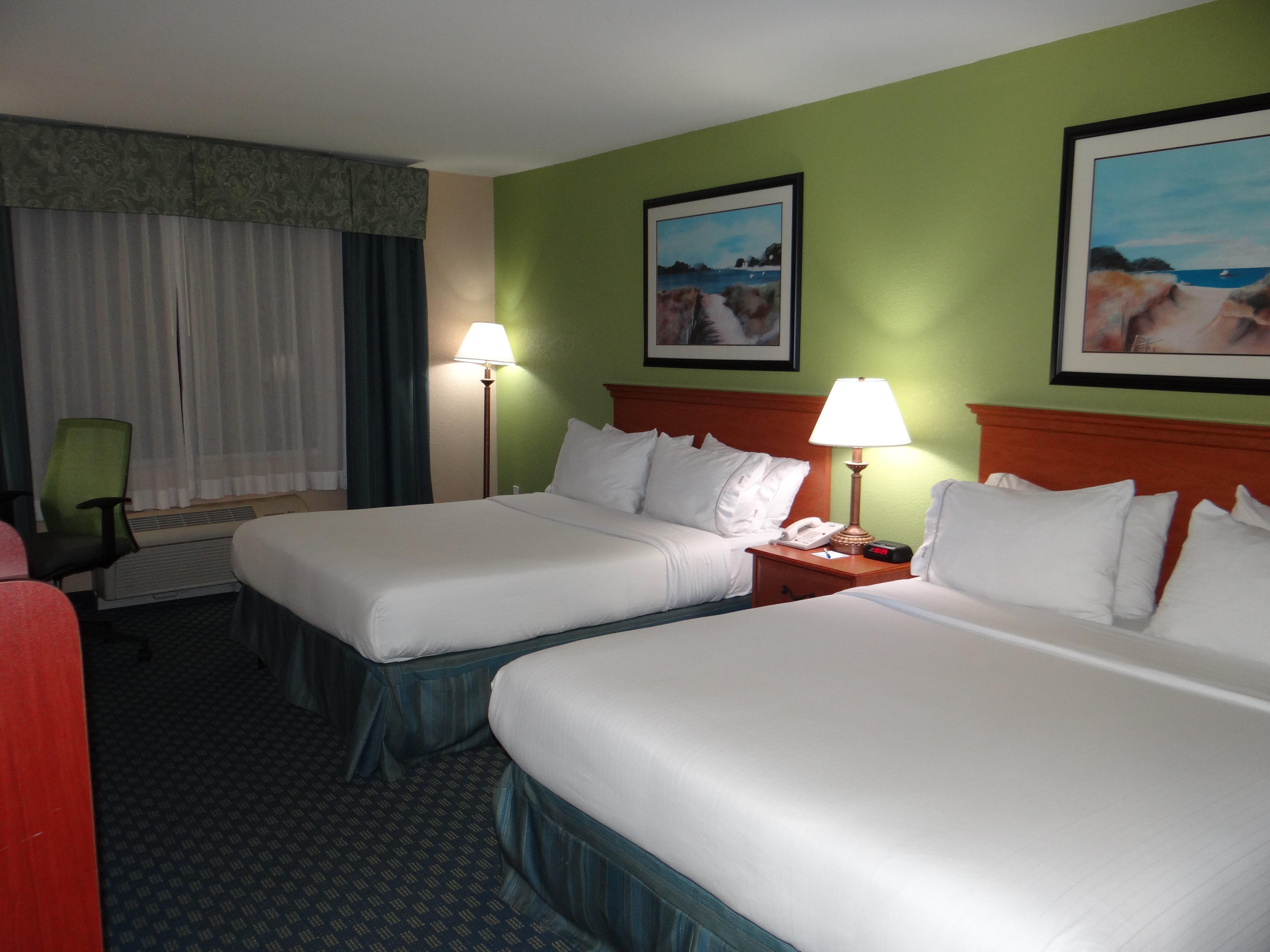 Holiday Inn Express Hotel & Suites Salisbury - Delmar By Ihg Екстериор снимка