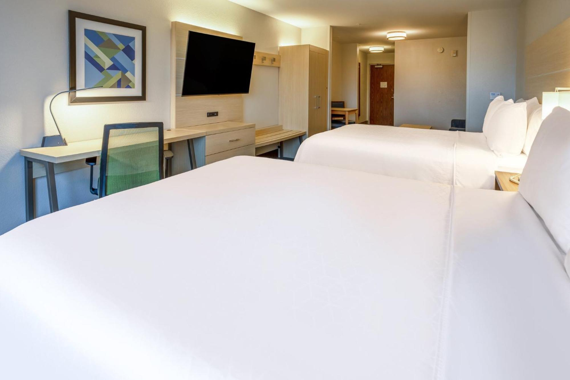 Holiday Inn Express Hotel & Suites Salisbury - Delmar By Ihg Екстериор снимка
